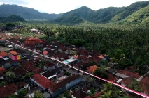 Pemasangan Bendera Sepanjang...