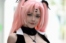 Cosplay Cantik Meriahkan...