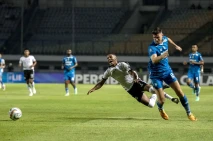 Persib Bandung Kalahkan...