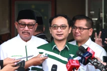 Gayung Bersambut, PKB...