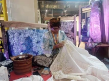Batik Pewarna Alami...