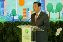 Menko Luhut Buka Indonesia...