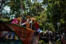 Kemeriahan Karnaval...
