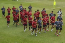 Latihan Timnas Indonesia...