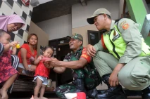 Babinsa Door to Door...