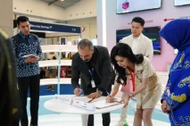Ekspansi ke Timur Tengah,...