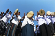 Ribuan Penabuh Rebana...
