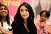 Amanda Manopo jadi Pemeran...