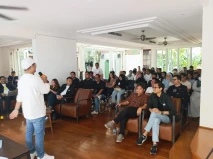 Diskusi Publik Strategi...