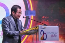 AXA Mandiri Pimpin Pasar...