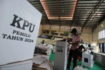 Perakitan Kotak Suara...