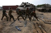 Israel Keok! 825 Kendaraan...