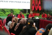 PDI P Bahas Mengenai...