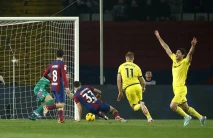 Hasil Barcelona vs Villarreal:...