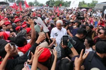Sambangi Medan, Ganjar...