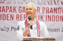 Ganjar Pranowo Hadiri...