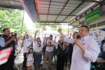 Hary Tanoe Kunjungi...