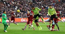 Arsenal Ngamuk! Bantai...