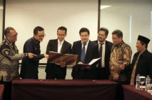 Tingkatkan Layanan Haji...