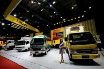 Mitsubishi Fuso Hadirkan...