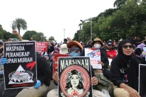 Aksi Unjuk Rasa Peringati...
