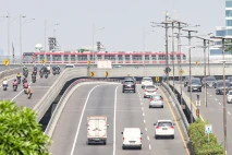 Bebas Macet, Jalanan...