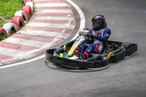Serunya Balapan Gokart...