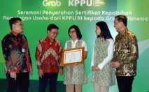 Grab Terima Sertifikat...
