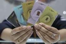 Harga Emas Antam Naik...