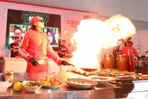 Aksi Chef Muto Atraksi...