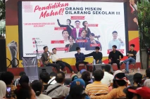 Pendidikan Mahal, Orang...