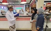 Teh Tarik Jadi Idola...