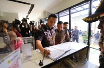 Kuasa Hukum Hasto Kristiyanto...