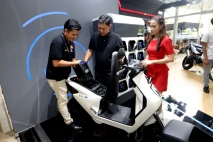 Honda EM1 e Hadir di...