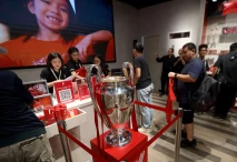 Toko Liverpool FC Pertama...
