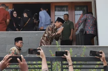 Presiden Jokowi Melayat...