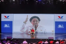 Hadiri Mukernas Partai...