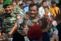 Momen Haru Tradisi Farewell...