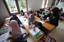 Bank Jago Gencarkan...