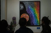 Melihat Pameran Seni...