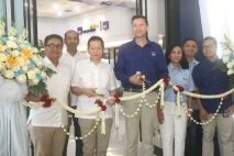 AXA Mandiri Resmikan...