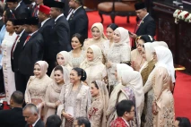 Potret Pelantikan Anggota...