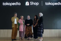 Tokopedia Rayakan Hari...