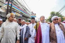 Ridwan Kamil Disambut...