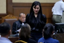 Momen Sandra Dewi Bersaksi...
