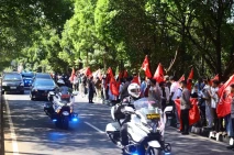Ribuan Warga dan Simpatisan...