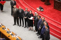 Puan Maharani Pimpin...
