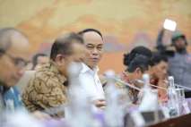 Raker Komisi VI DPR...