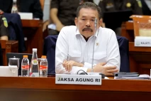 Raker Komisi III DPR...
