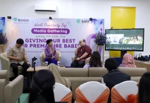 Diskusi Memperingati...